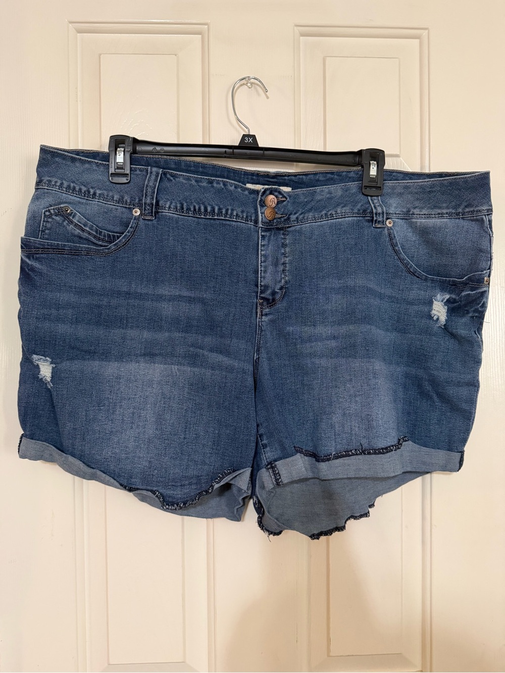 Women's Blue Denim Roll-Cuff Shorts